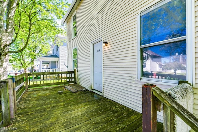 413 Henry St, Mansfield, OH 44907 - view of wooden deck