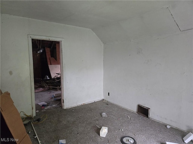 413 Henry St, Mansfield, OH 44907 - unfurnished room featuring vaulted ceiling