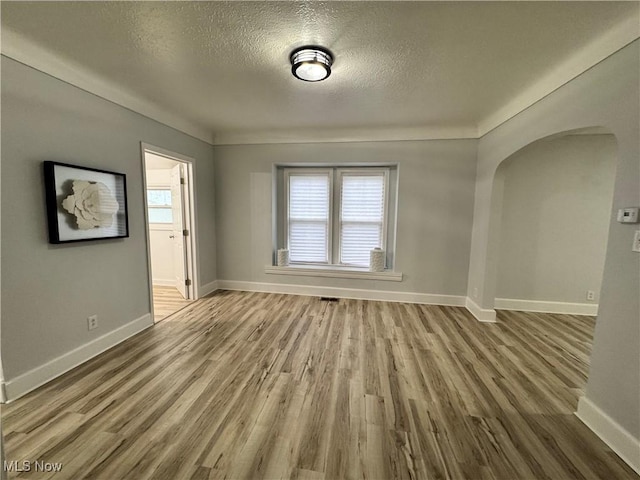 1387 E 187th St, Cleveland, OH 44110 - photo 24