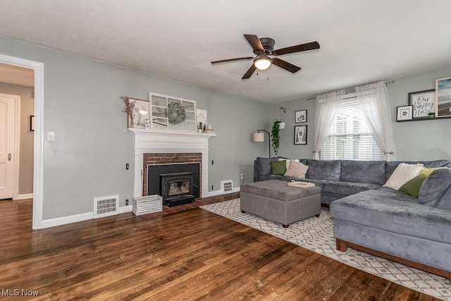 7599 Fairview Ave, Mentor, OH 44060 - living room featuring visible vents, a ceiling fan, baseboards, and wood finished floors