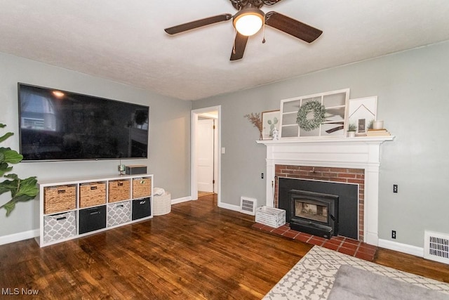 7599 Fairview Ave, Mentor, OH 44060 - living area featuring baseboards, a ceiling fan, wood finished floors, and visible vents