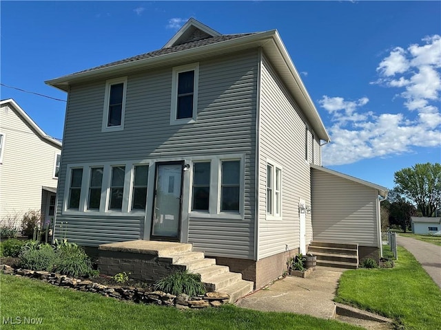 1905 Pine St SE, East Sparta, OH 44626 - view of front of home featuring entry steps