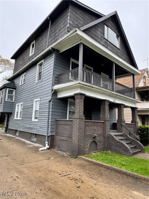 789 Wayside Rd, Cleveland, OH 44110 - photo 2
