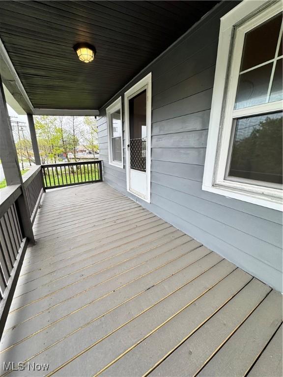 789 Wayside Rd, Cleveland, OH 44110 - photo 32