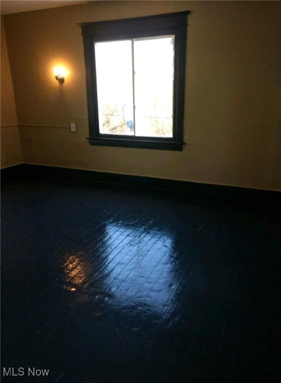 1596 1st St, Youngstown, OH 44509 - photo 3