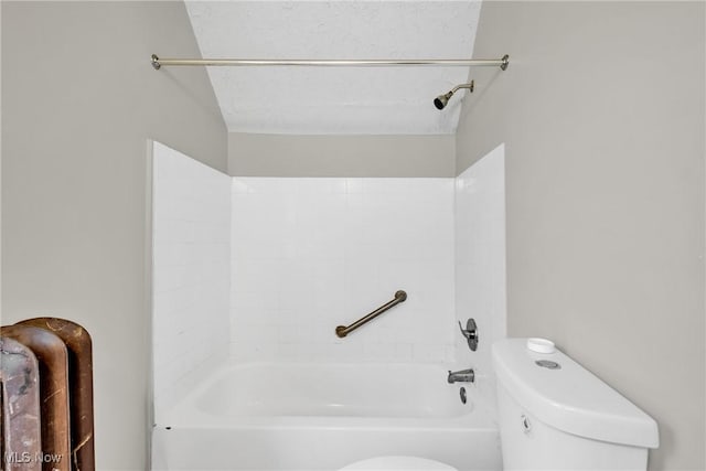 full bathroom with toilet and bathing tub / shower combination