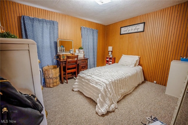 4991 Walnut St, Sugarcreek, OH 44681 - carpeted bedroom with a textured ceiling