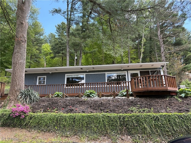 37080 Penrose Ln, Cadiz, OH 43907 - back of property with a wooden deck