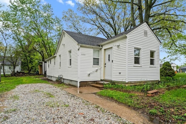 5331 Ridgewood St, Lorain, OH 44055 - view of front of property with entry steps and roof with shingles