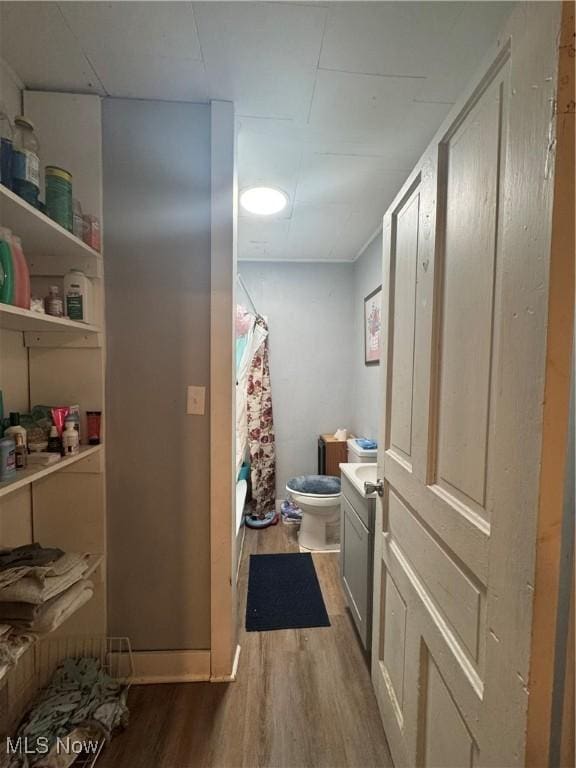 722 John St, Coshocton, OH 43812 - hallway with wood finished floors