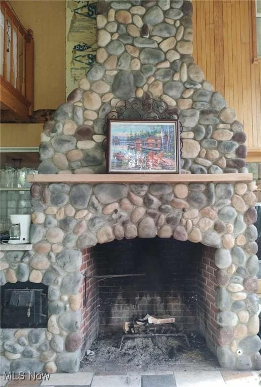 2320 Leetonia Rd, Leetonia, OH 44431 - detailed view of a stone fireplace