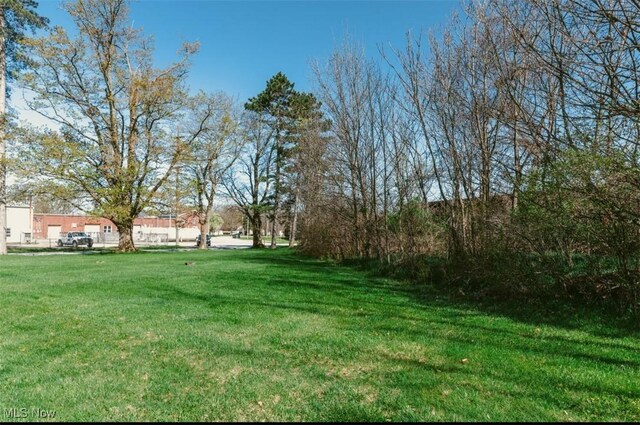 S Sycamore St, Jefferson, OH 44047
