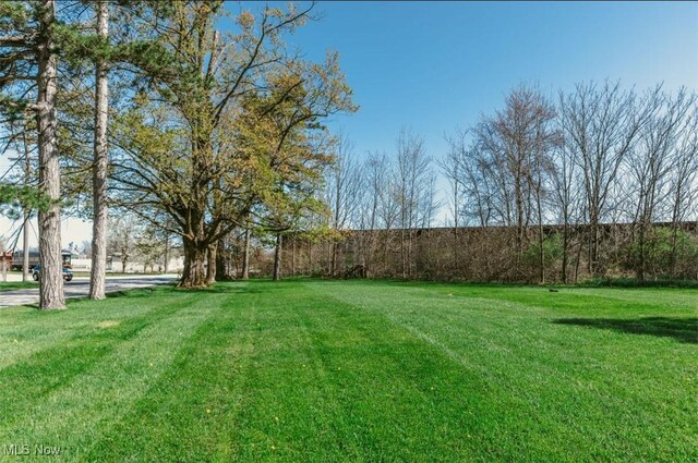 S Sycamore St, Jefferson, OH 44047