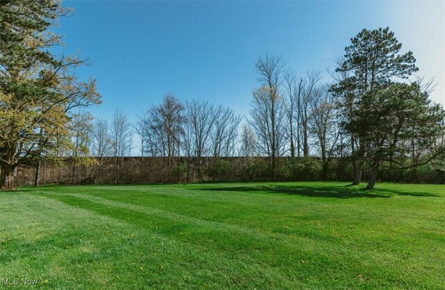 S Sycamore St, Jefferson, OH 44047