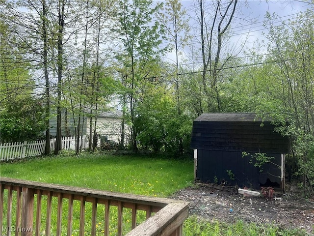 3925 Strandhill Rd, Cleveland, OH 44128 - photo 7