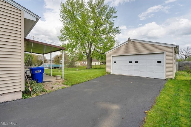 view of detached garage