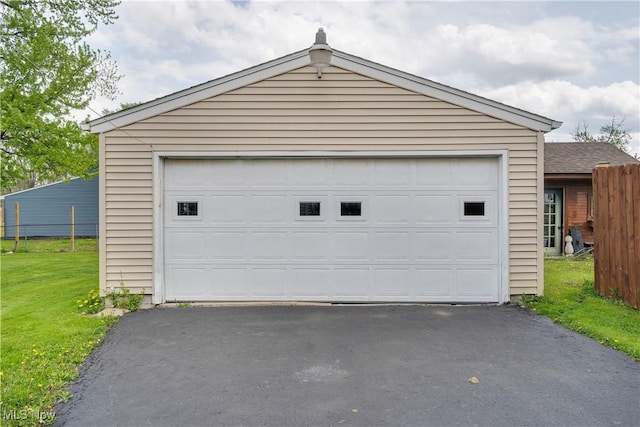 view of detached garage