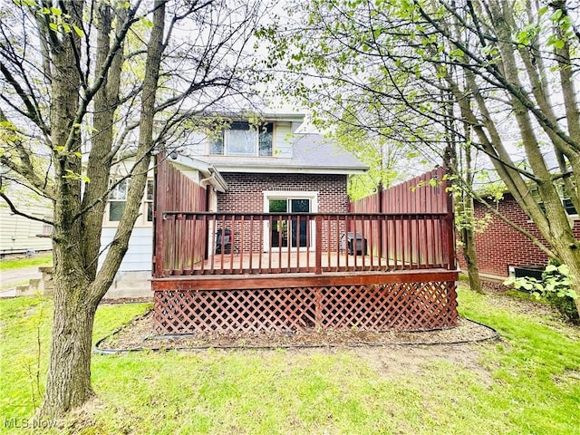 741 Jennings Ave, Salem, OH 44460 - wooden deck with a yard