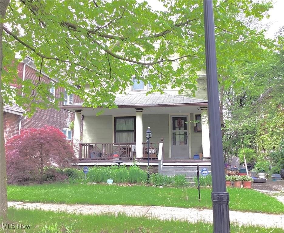 bungalow-style house featuring a porch