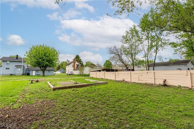 view of yard with a residential view