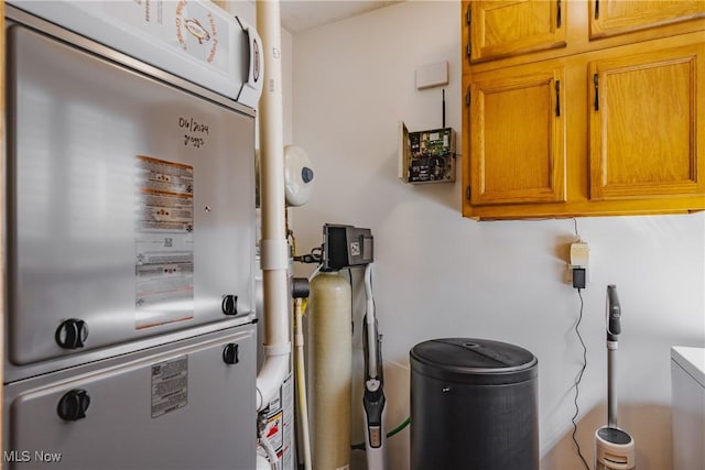312 58th St, Vienna, WV 26105 - utility room with water heater