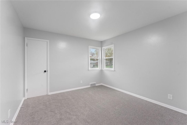 283 Maple St, Newton Falls, OH 44444 - carpeted spare room with baseboards