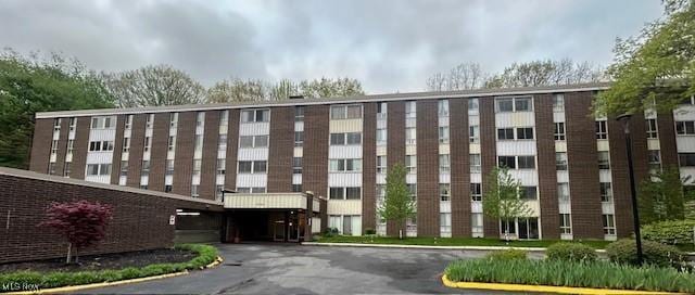 view of building exterior