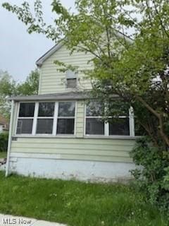 view of home's exterior