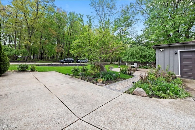 5550 Barton Rd, North Olmsted, OH 44070 - view of patio