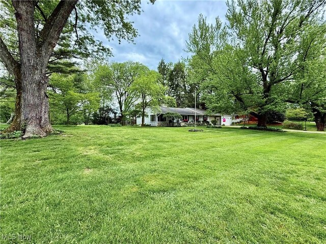 45 Meadowcrest Dr, Parkersburg, WV 26104 - view of grassy yard