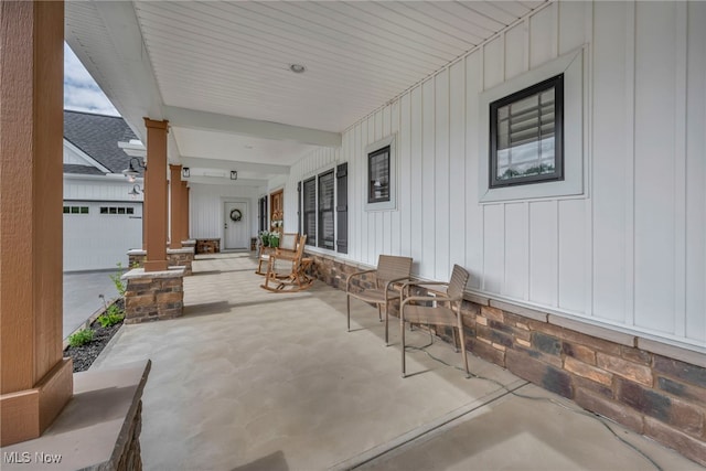 7440 Thatchum Ln, Concord, OH 44077 - view of patio featuring a porch