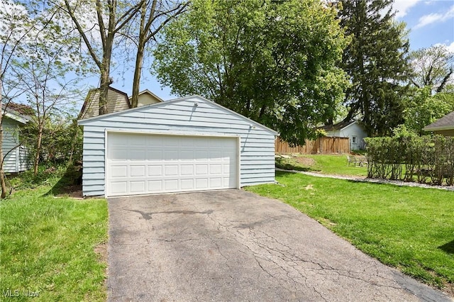 view of detached garage