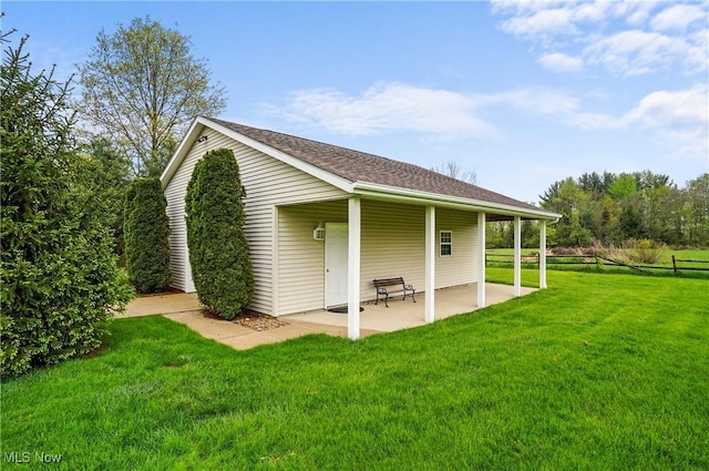 6972 Stagecoach Trl, Valley City, OH 44280 - rear view of property featuring a patio and a yard