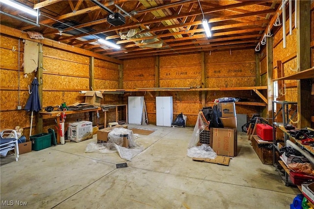 6972 Stagecoach Trl, Valley City, OH 44280 - garage with a garage door opener