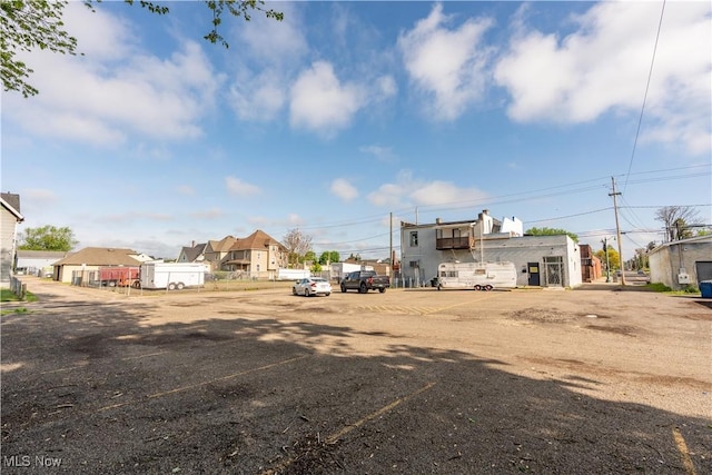 1016 12th St NE, Canton, OH 44704 - view of yard featuring a residential view