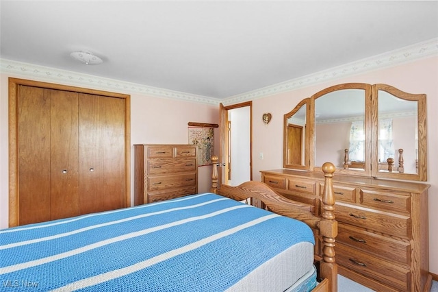 16139 E Main St, Mount Eaton, OH 44659 - bedroom featuring a closet