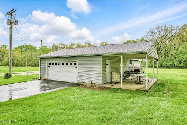 804 Cynthia Ct, Niles, OH 44446 - garage featuring driveway