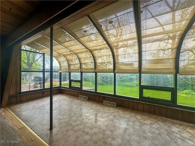 1357 Kearney St, Niles, OH 44446 - view of unfurnished sunroom