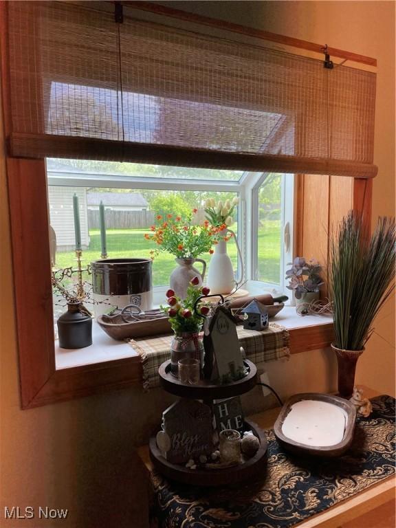 681 Grandview Ave, East Palestine, OH 44413 - view of dining room
