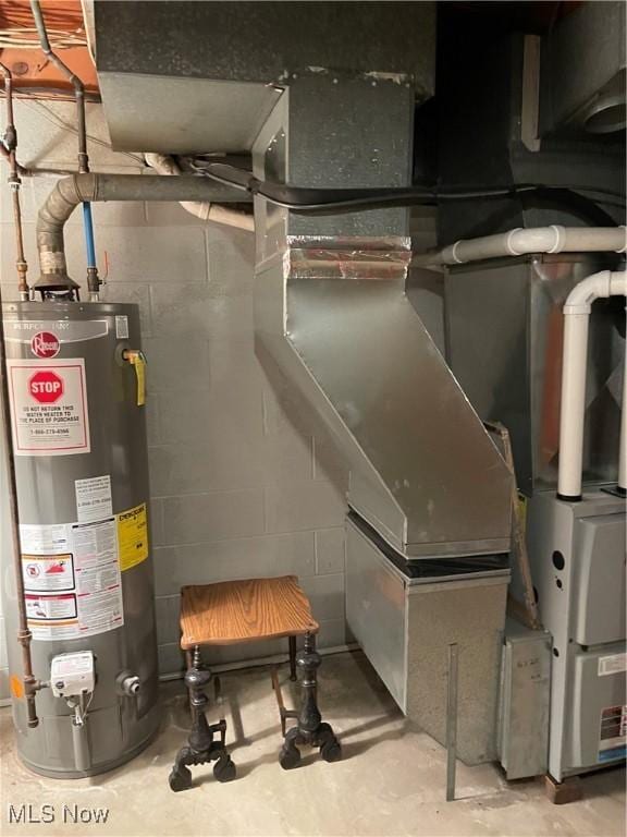 681 Grandview Ave, East Palestine, OH 44413 - utilities featuring gas water heater