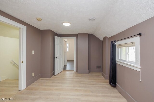 4314 Bailey Ave, Cleveland, OH 44113 - photo 18