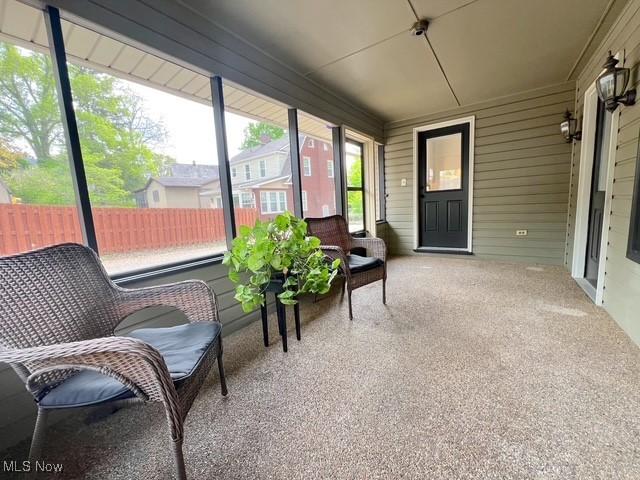 713 N Broadway St, New Philadelphia, OH 44663 - view of sunroom / solarium