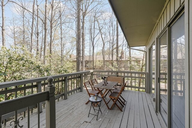 613-3 Fairington Oval, Aurora, OH 44202 - view of deck