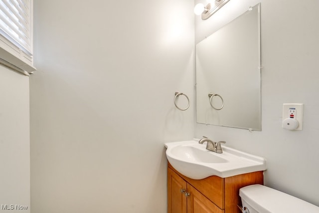 24560 Eldridge Blvd, Bedford Heights, OH 44146 - half bathroom with vanity and toilet