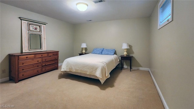 5 W Mather Ln Unit 5, Bratenahl, OH 44108 - bedroom featuring light carpet and baseboards