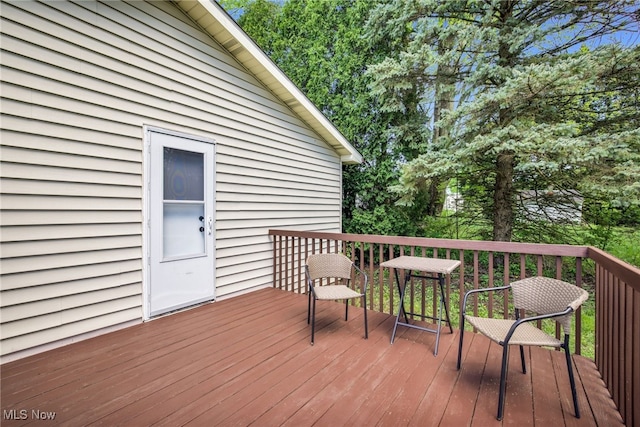 241 W Good Ave, Wadsworth, OH 44281 - view of wooden terrace