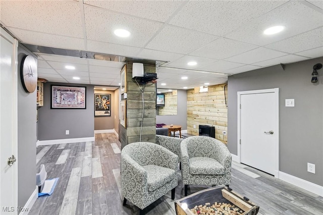 5610 Charles Ave, Parma, OH 44129 - sitting room with baseboards, wood finished floors, recessed lighting, and a paneled ceiling