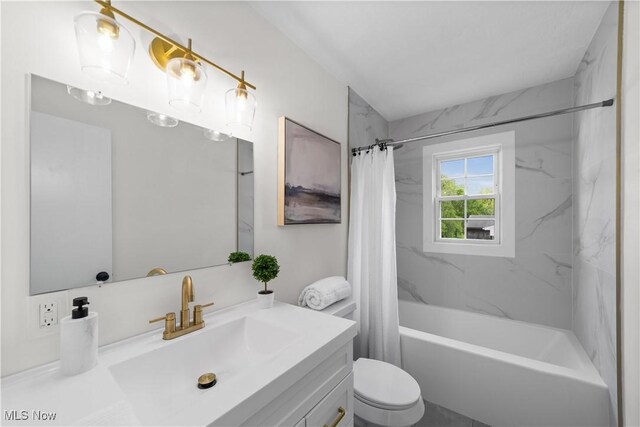 2394 Reimer Rd, Wadsworth, OH 44281 - bathroom with vanity, toilet, and shower / bath combo with shower curtain