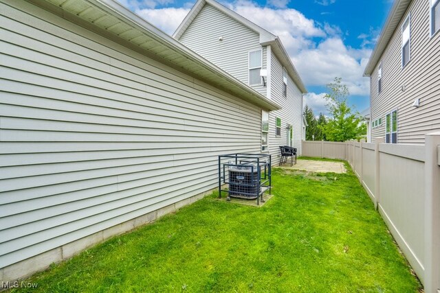 3585 Gerome Ct, Cleveland, OH 44105 - view of fenced backyard