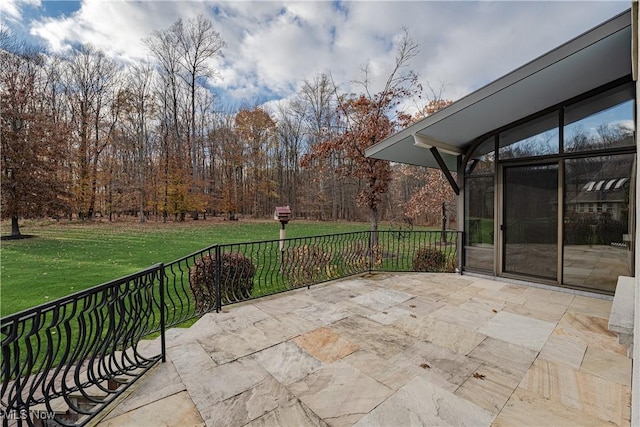 425 Woodside Ave, Jefferson, OH 44047 - view of patio